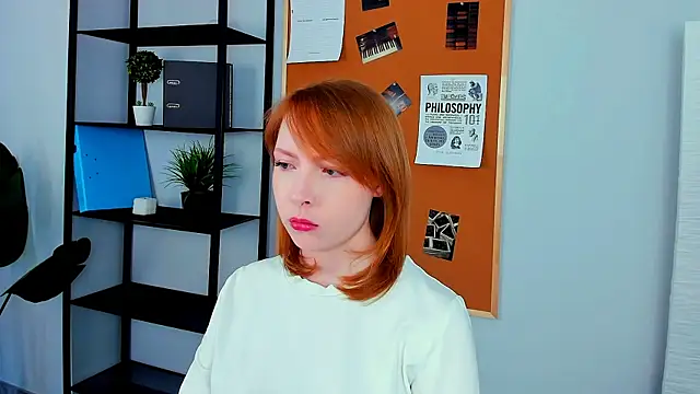 CherryCrushLove online show from April 15, 5:52 am