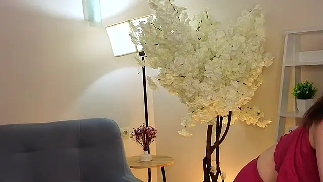 KimberlyDey online show from April 29, 7:33 am