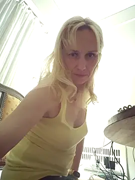 RinaSunX online show from April 14, 12:22 am