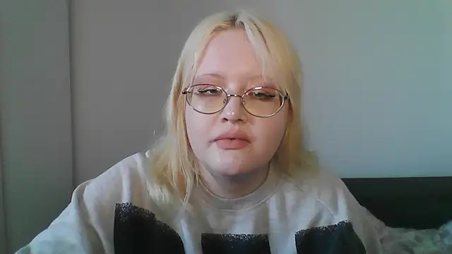 Elayne Sweet online show from April 16, 8:03 am