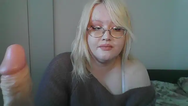 Elayne Sweet online show from April 19, 8:03 am