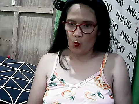 PinayZaira online show from April 17, 6:04 am