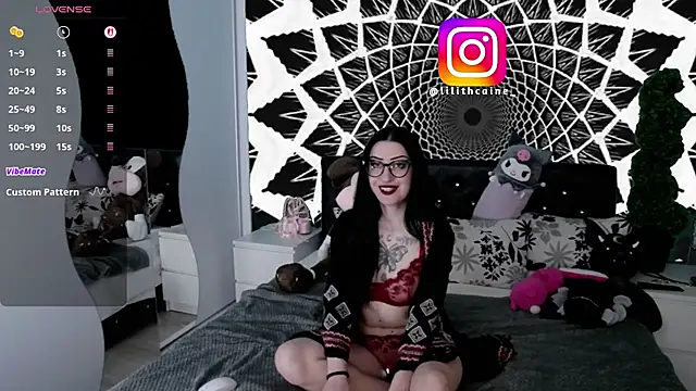 Lilithcaine online show from April 11, 9:02 am