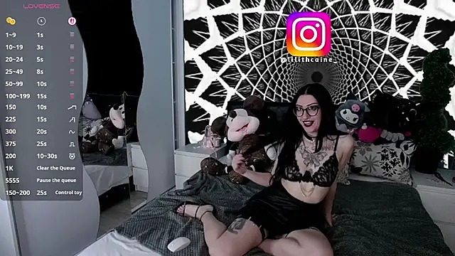 Lilithcaine online show from April 12, 10:12 pm