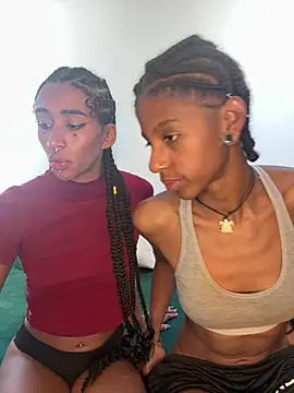 Sun lynx Love online show from April 22, 7:00 pm