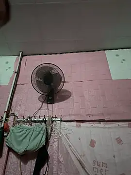 Lina-Naughty online show from April 17, 7:10 am