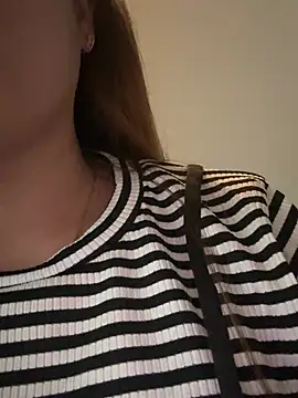 Lina-Naughty online show from April 9, 6:41 am