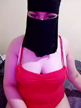 Queen Lola online show from April 10, 7:53 pm