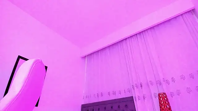 Mallorie Owens online show from April 15, 7:58 pm