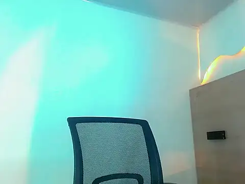 SinnthyaFoxxy online show from April 17, 9:50 pm