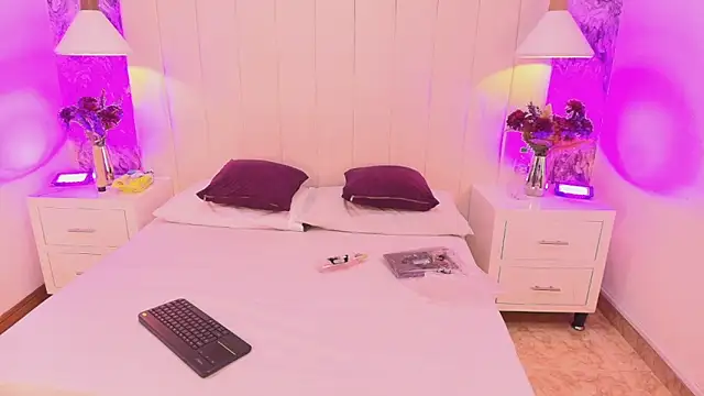 Pocahontas 606 online show from April 13, 7:14 pm