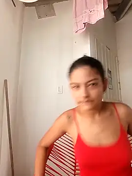 Lyra Siren online show from April 5, 5:23 pm