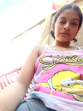 Lyra Siren online show from April 16, 8:08 pm