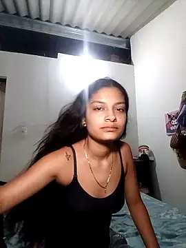 Lyra Siren online show from April 9, 2:03 am