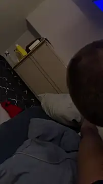 JRNBLU44 online show from April 6, 11:00 am