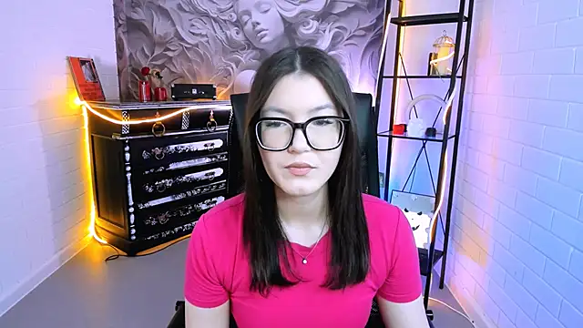 JennyGibson online show from June 19, 5:11 am