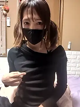 mikuchi1019 online show from May 2, 10:35 pm