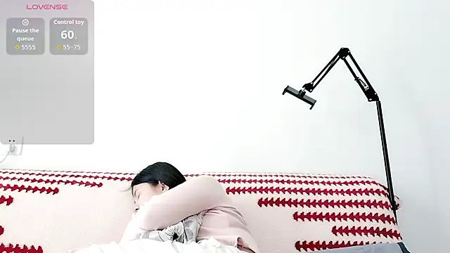 niuniu556 online show from April 12, 7:55 am