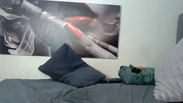 Lola-77 online show from April 16, 9:39 pm