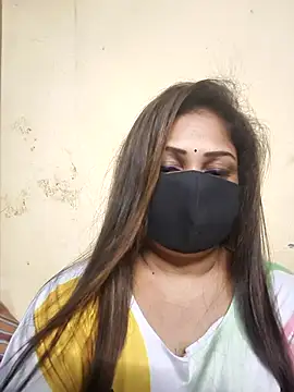 SluttySonam online show from April 18, 8:31 pm