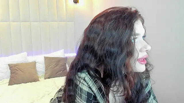 MaryaRyan online show from April 8, 1:08 am