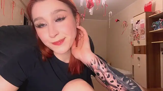 CindyHouse online show from April 14, 8:20 pm