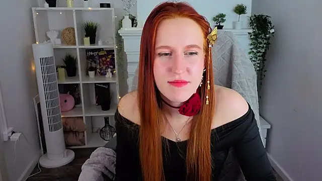 EvaBellea online show from April 18, 7:58 pm