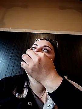 Lesli 26 online show from April 16, 8:52 pm