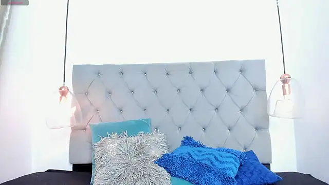 Alexa fox669 online show from April 18, 1:46 pm