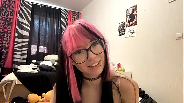 WifeAileen online show from June 3, 1:12 pm