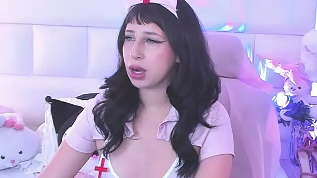 DaliaCastle online show from April 13, 7:25 pm