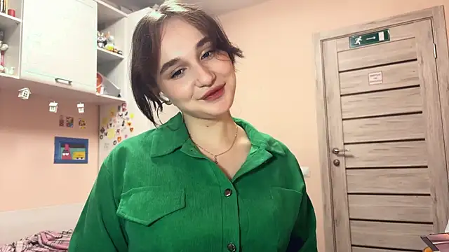 NoraSweetie online show from April 4, 3:44 pm