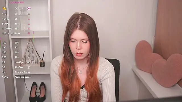 LewisSandez online show from April 14, 6:52 pm