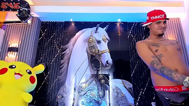 the knights of the night  online show from April 15, 8:26 am