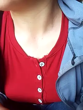 anhhuyen1 online show from April 4, 7:40 am