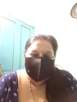 PINKI 024 online show from April 7, 6:04 am