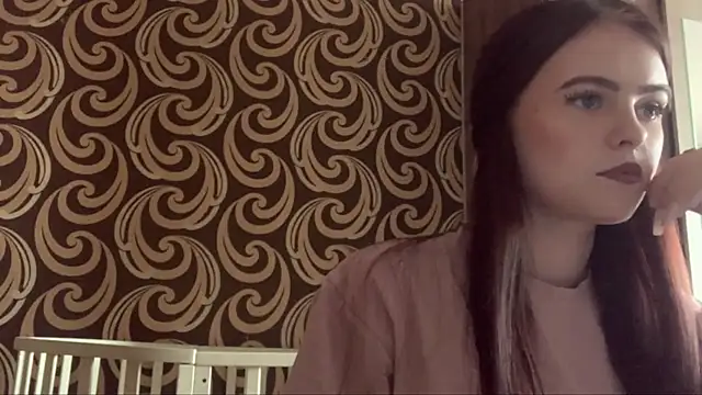 KikiAmino online show from April 17, 2:08 pm