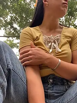 Huonglyna online show from April 18, 3:09 am