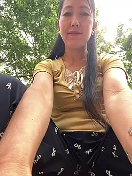 Huonglyna online show from April 17, 2:13 am