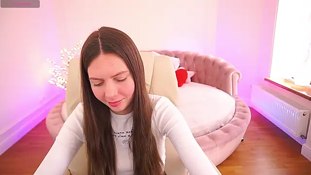 BabyLumi online show from April 12, 1:03 pm