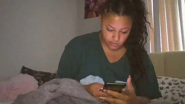 madzbailey online show from July 14, 12:54 pm