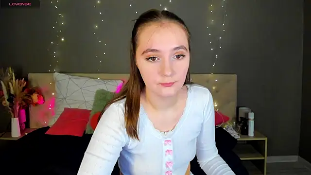 Amy-Desiree online show from April 18, 1:08 am