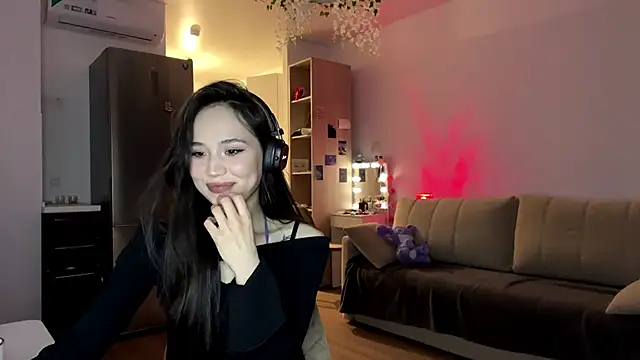 Elizabetswan online show from April 18, 10:53 pm