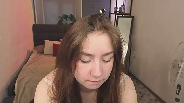 KattrinCutie online show from April 15, 5:41 am