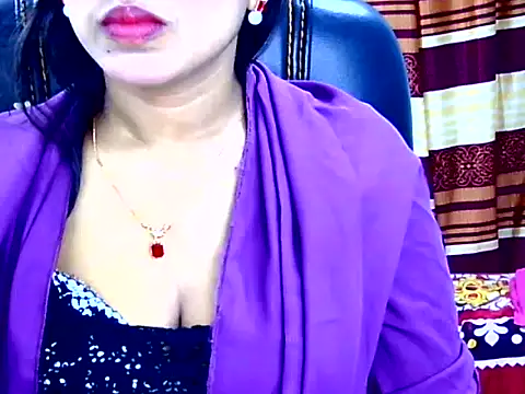 Noor Zarin online show from April 17, 10:45 pm