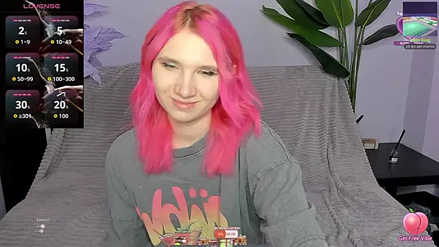 Kitty Blondie online show from April 20, 1:52 am