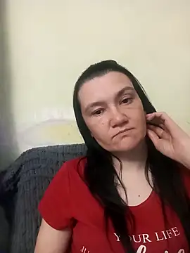 AlissaSecret online show from April 2, 4:15 pm