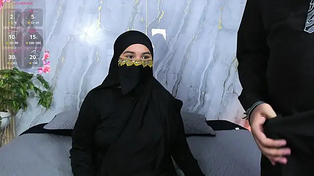 Dalila and Khaled online show from April 18, 7:07 pm