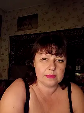 AuroKaria online show from April 18, 3:03 pm