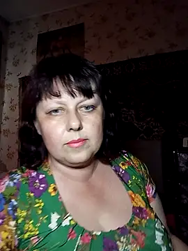 AuroKaria online show from April 11, 9:57 am